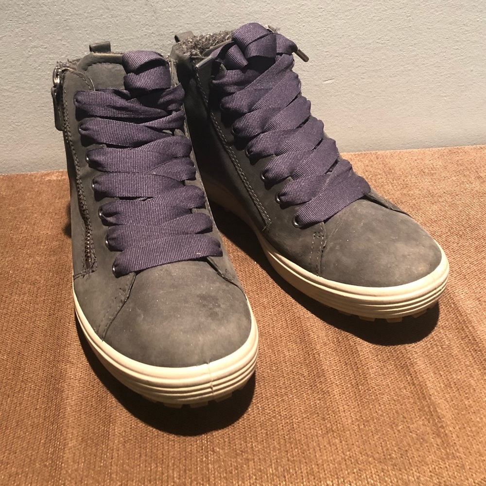 Ecco womens winter thinsulate boots